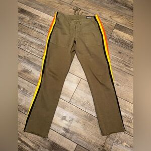 Pam & Gela Size 27 pants EUC